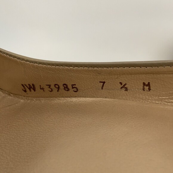 Stuart Weitzman Heels Women Size 7.5 Beige Patent Leather Peep-toe Pumps - Picture 6 of 12